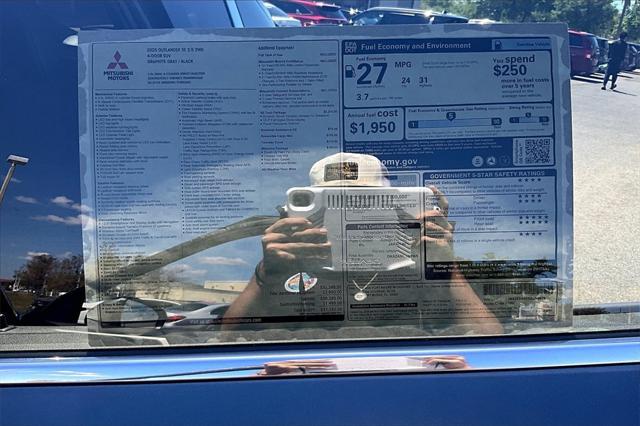new 2025 Mitsubishi Outlander car, priced at $35,280