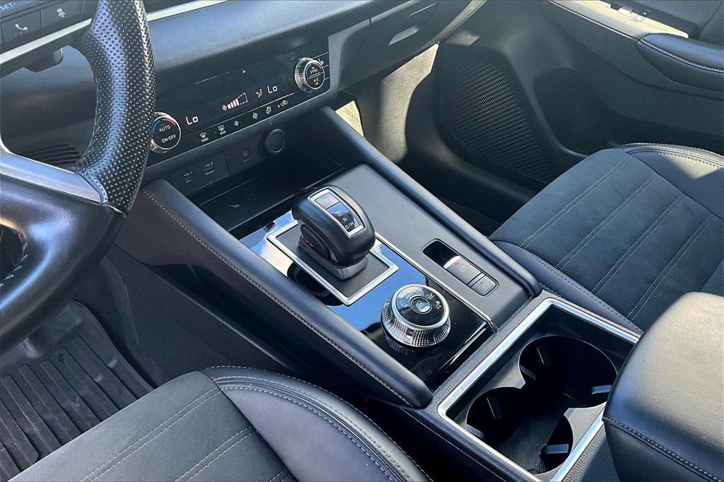 used 2024 Mitsubishi Outlander car, priced at $23,260