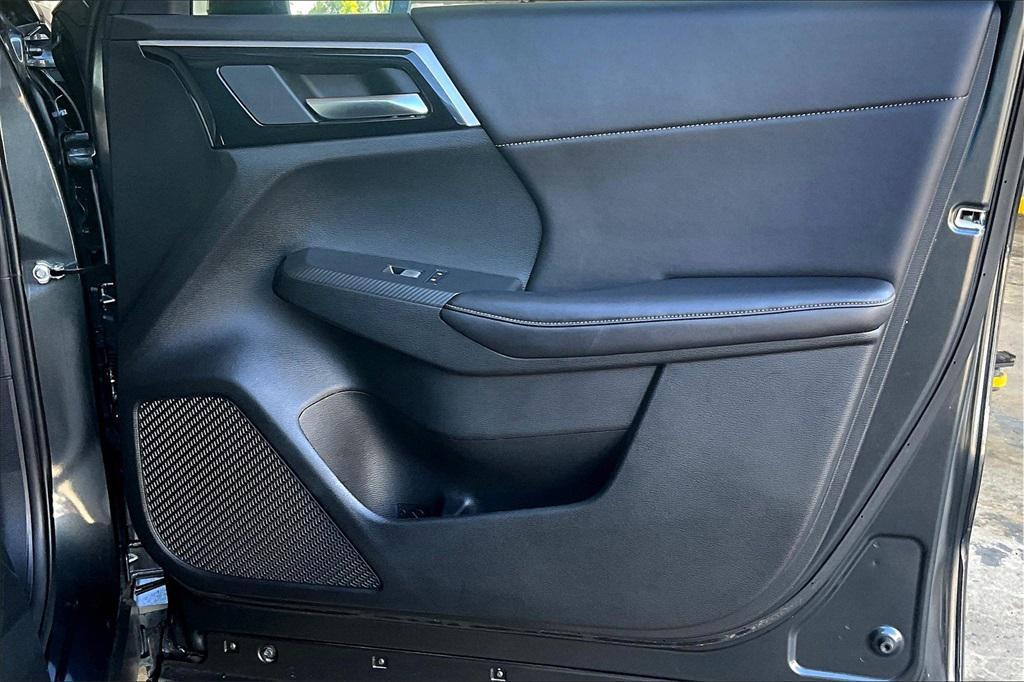 used 2024 Mitsubishi Outlander car, priced at $23,260