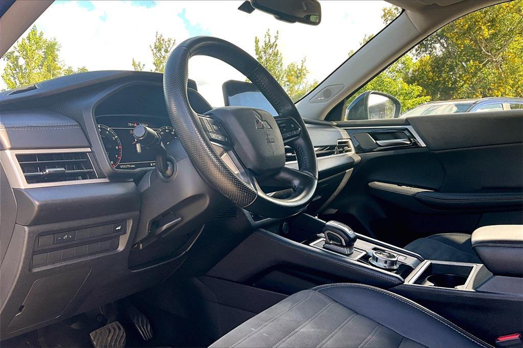 used 2024 Mitsubishi Outlander car, priced at $23,260
