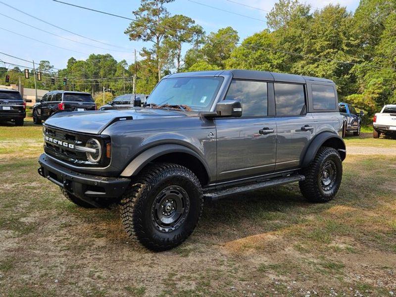 new 2024 Ford Bronco car, priced at $52,499
