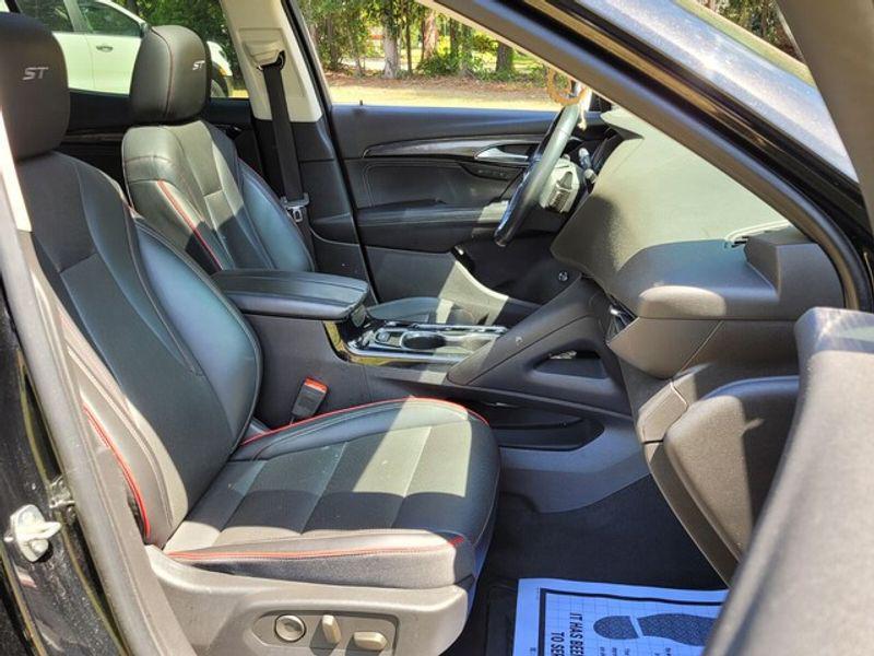 used 2022 Buick Envision car, priced at $22,649