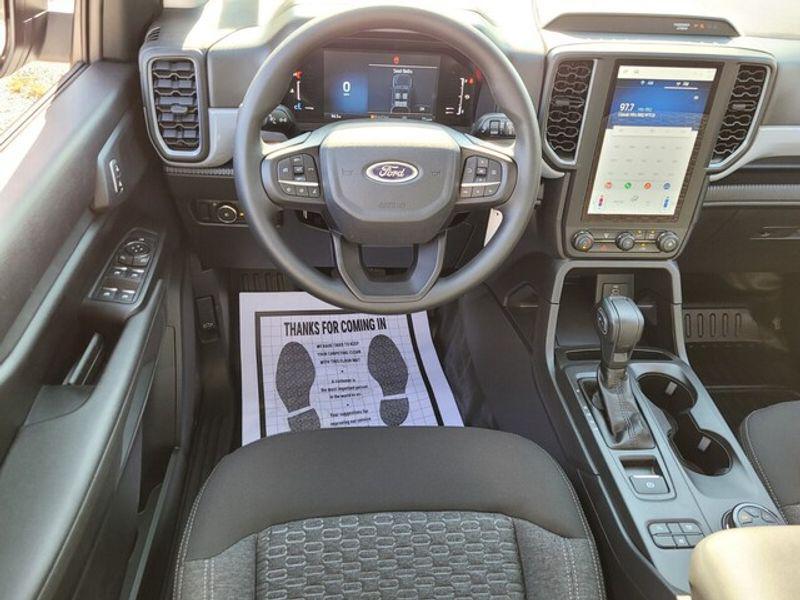 new 2025 Ford Ranger car, priced at $34,995