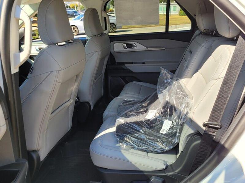 new 2025 Ford Explorer car, priced at $43,995