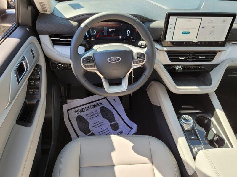 new 2025 Ford Explorer car, priced at $43,995