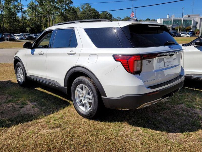 new 2025 Ford Explorer car, priced at $43,995