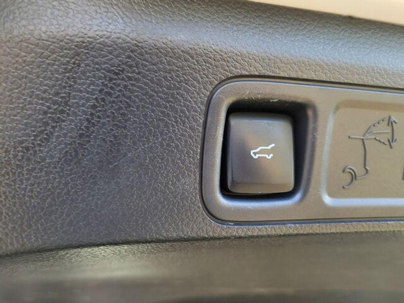 used 2024 Ford Expedition car, priced at $42,998