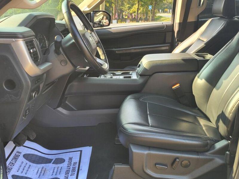 used 2024 Ford Expedition car, priced at $42,998