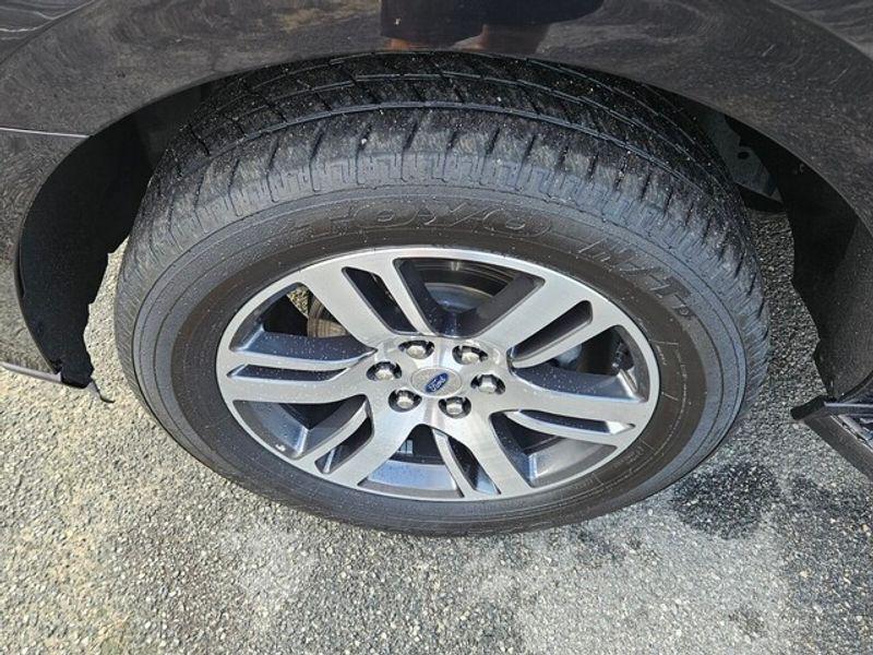 used 2024 Ford Expedition car, priced at $47,989