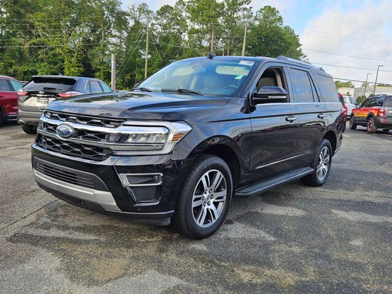 used 2024 Ford Expedition car, priced at $47,989