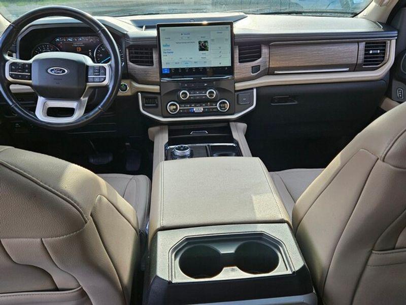 used 2024 Ford Expedition car, priced at $47,989