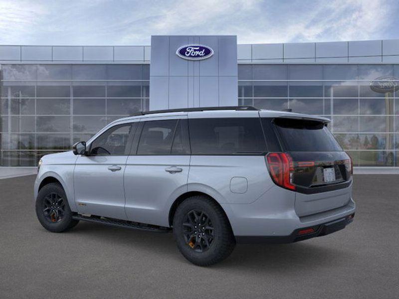 new 2025 Ford Expedition car, priced at $80,732