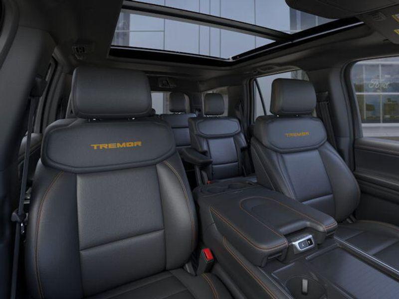 new 2025 Ford Expedition car, priced at $80,732
