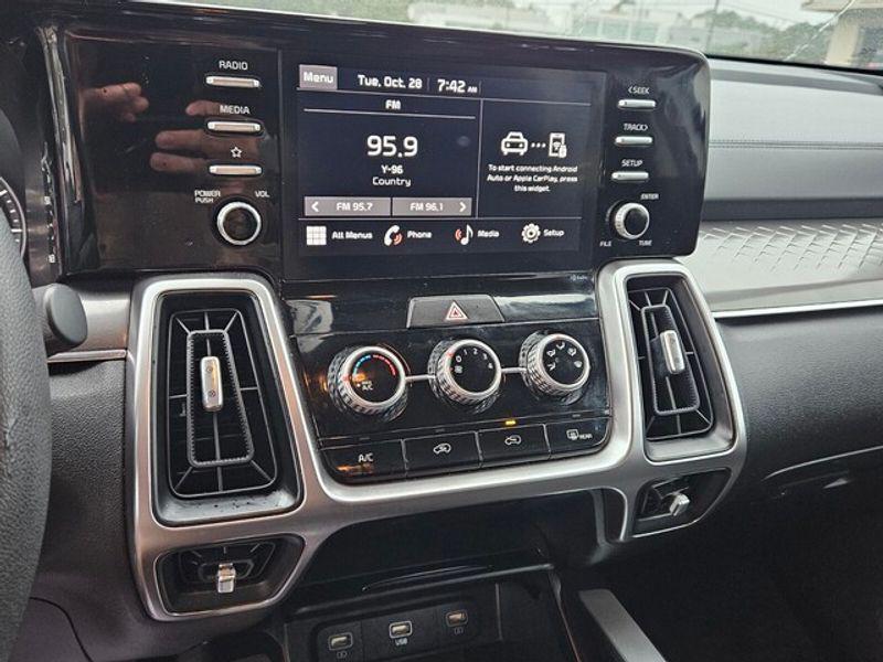 used 2023 Kia Sorento car, priced at $21,592