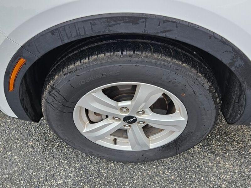 used 2023 Kia Sorento car, priced at $21,592