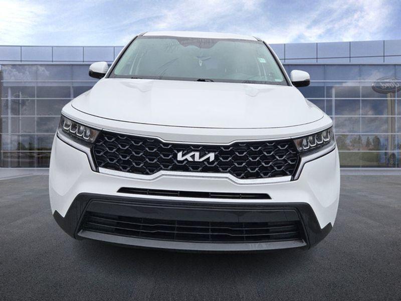 used 2023 Kia Sorento car, priced at $21,592