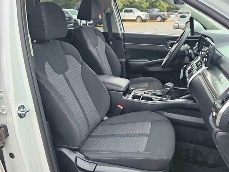 used 2023 Kia Sorento car, priced at $21,592