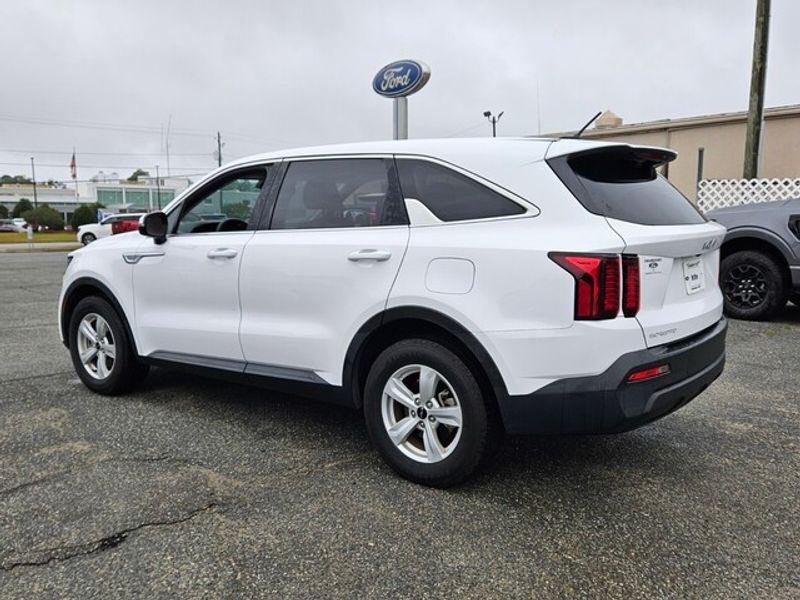 used 2023 Kia Sorento car, priced at $21,592