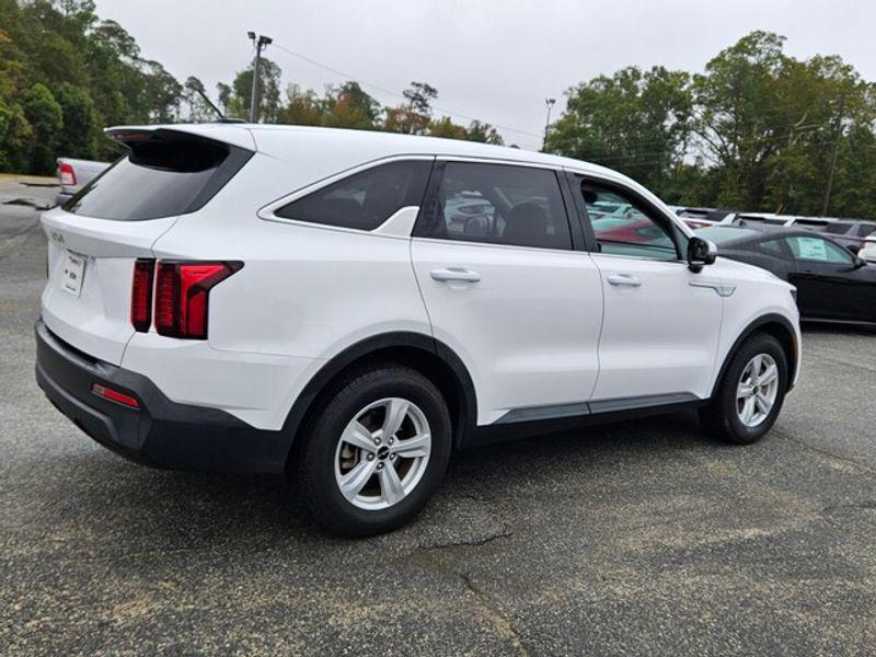 used 2023 Kia Sorento car, priced at $21,592