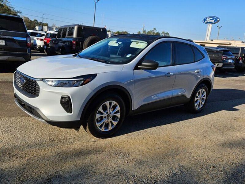 new 2025 Ford Escape car, priced at $27,492