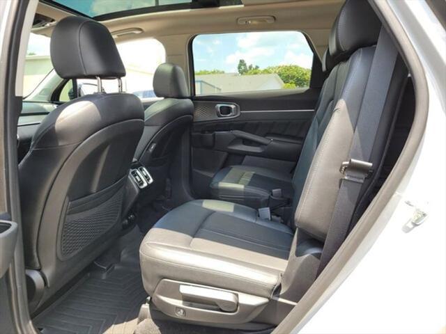 used 2022 Kia Sorento car, priced at $31,750