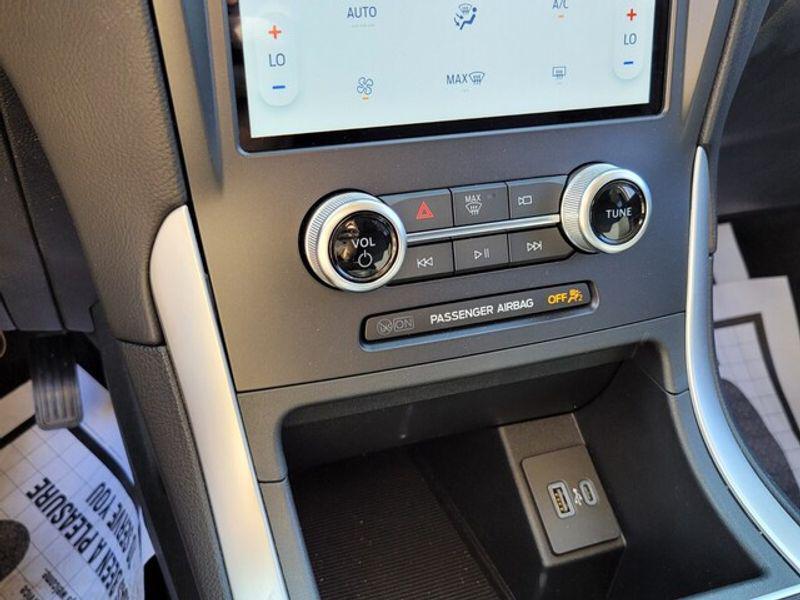 new 2024 Ford Edge car, priced at $32,995