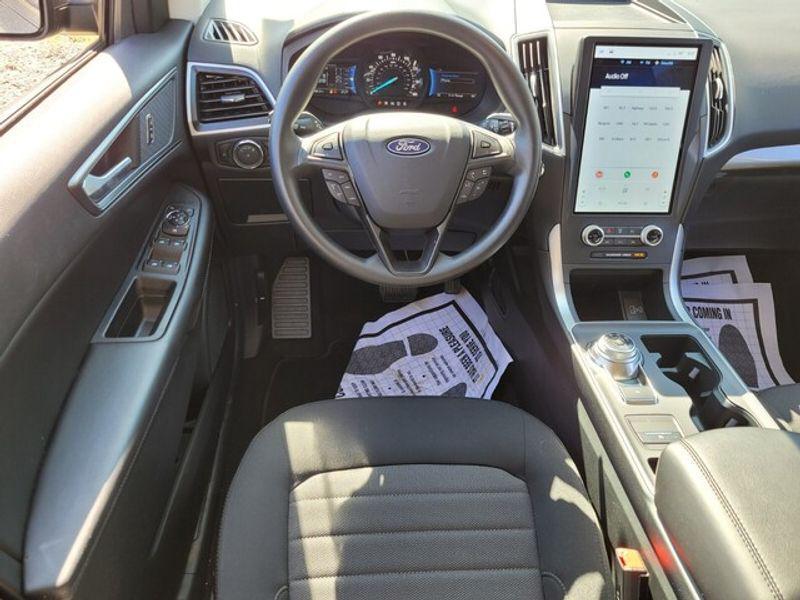 new 2024 Ford Edge car, priced at $32,995