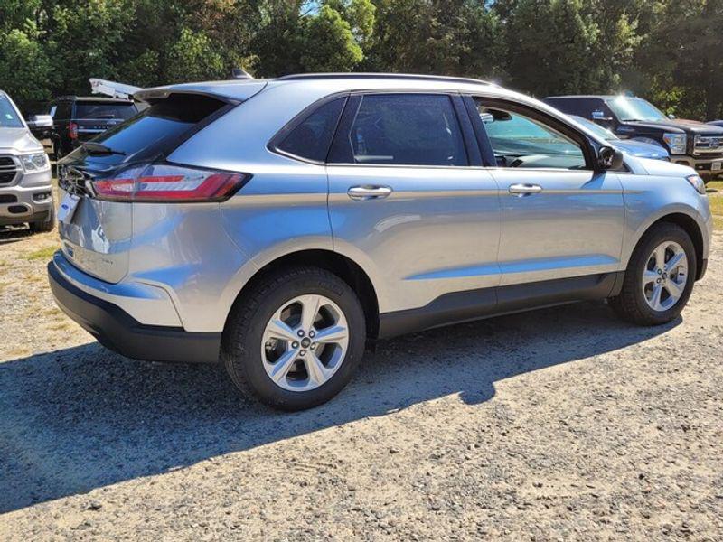 new 2024 Ford Edge car, priced at $32,995