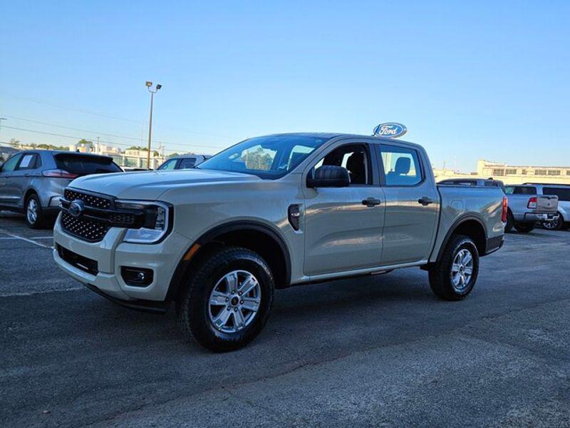 new 2025 Ford Ranger car, priced at $33,499