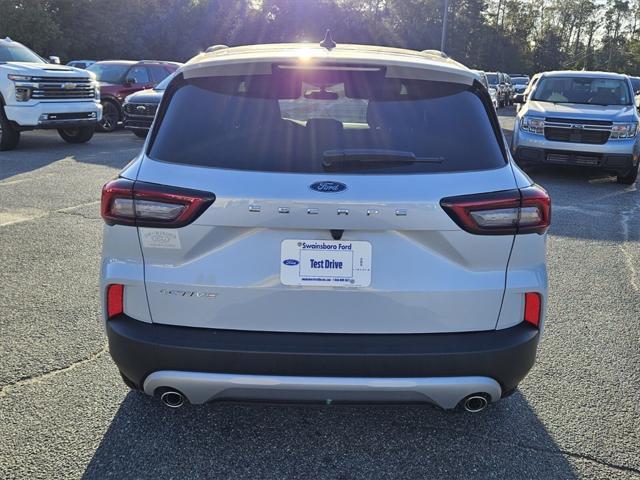 new 2025 Ford Escape car, priced at $30,995