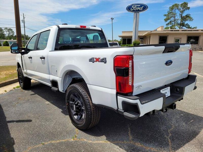 new 2025 Ford F-250 car, priced at $62,999