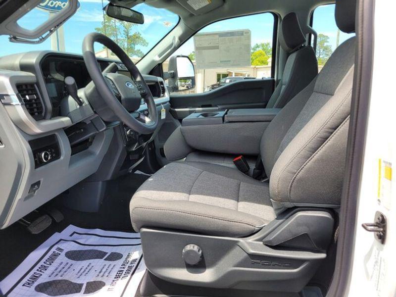 new 2025 Ford F-250 car, priced at $62,999