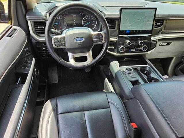 used 2024 Ford Expedition car, priced at $50,525