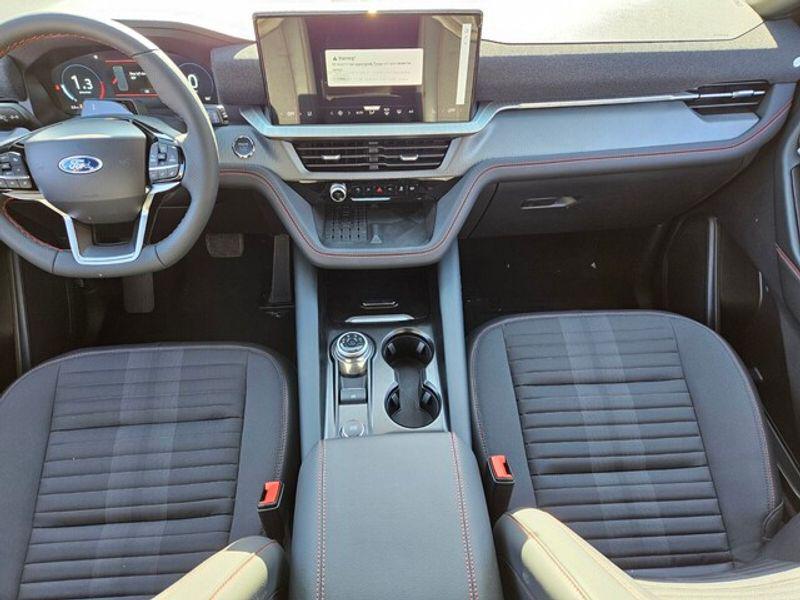 new 2025 Ford Explorer car, priced at $52,495