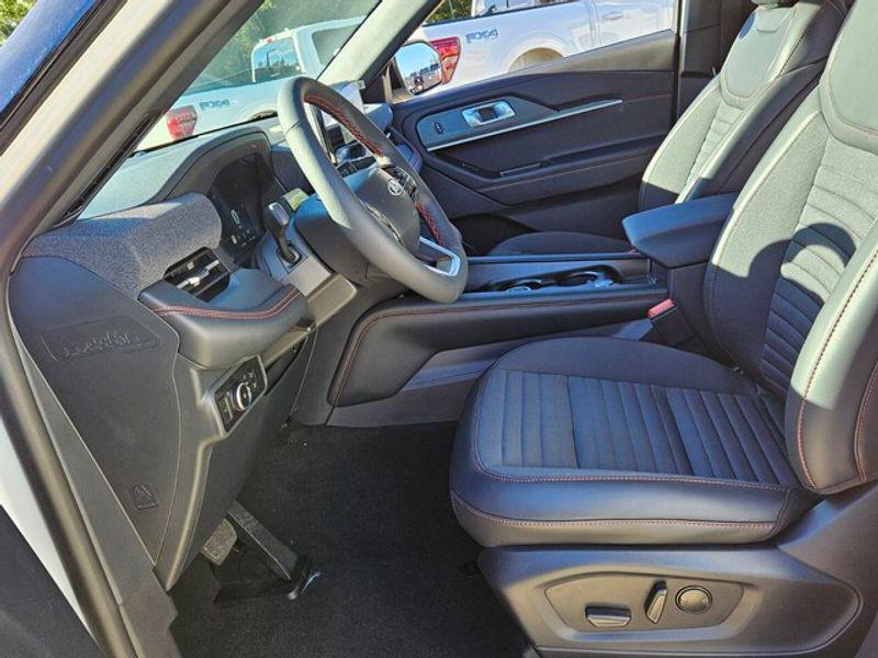 new 2025 Ford Explorer car, priced at $52,495