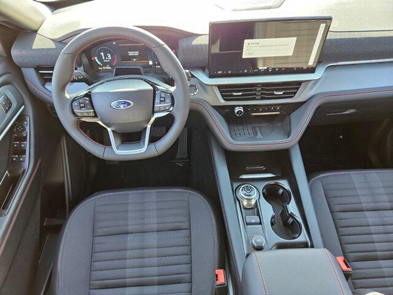 new 2025 Ford Explorer car, priced at $52,495