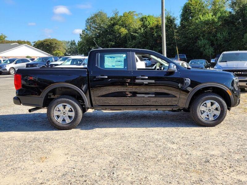 new 2025 Ford Ranger car, priced at $35,995