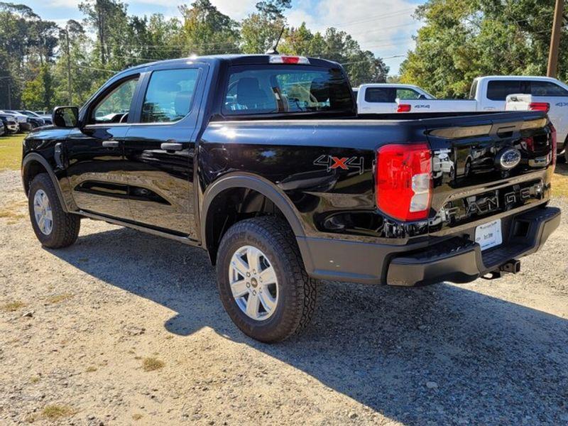 new 2025 Ford Ranger car, priced at $35,995