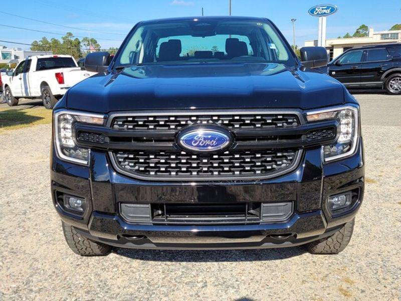 new 2025 Ford Ranger car, priced at $35,995