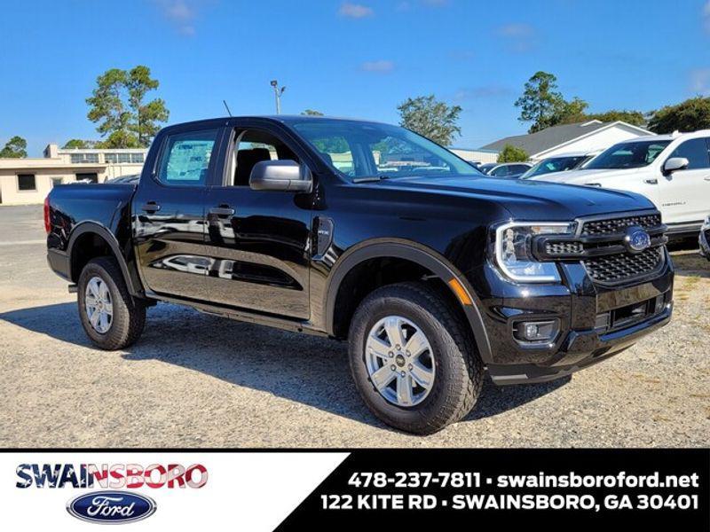 new 2025 Ford Ranger car, priced at $35,995