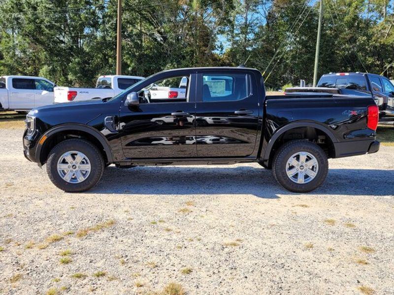 new 2025 Ford Ranger car, priced at $35,995