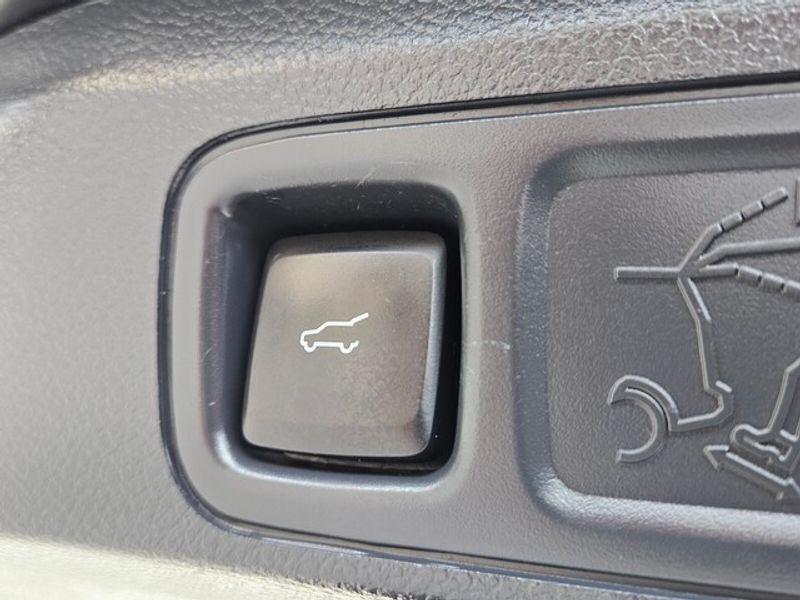 used 2023 Lincoln Navigator car, priced at $53,900