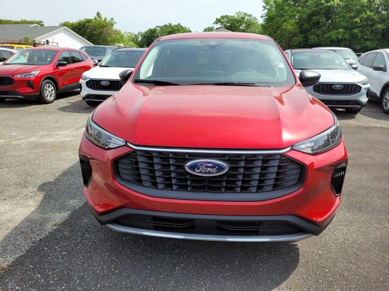 new 2025 Ford Escape car, priced at $27,495