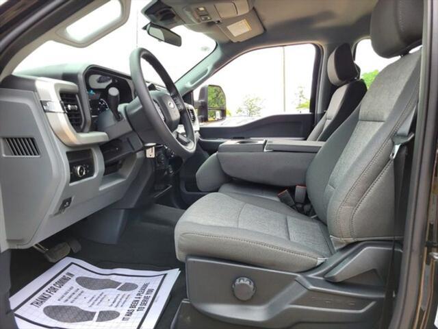 new 2025 Ford F-250 car, priced at $70,495