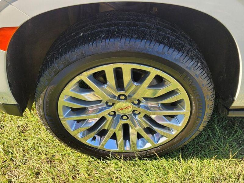 used 2023 GMC Yukon car, priced at $58,713