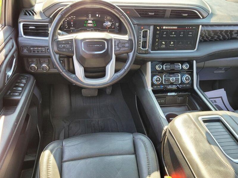 used 2023 GMC Yukon car, priced at $58,713