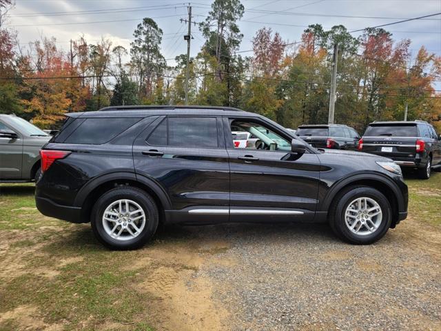 new 2025 Ford Explorer car, priced at $40,995