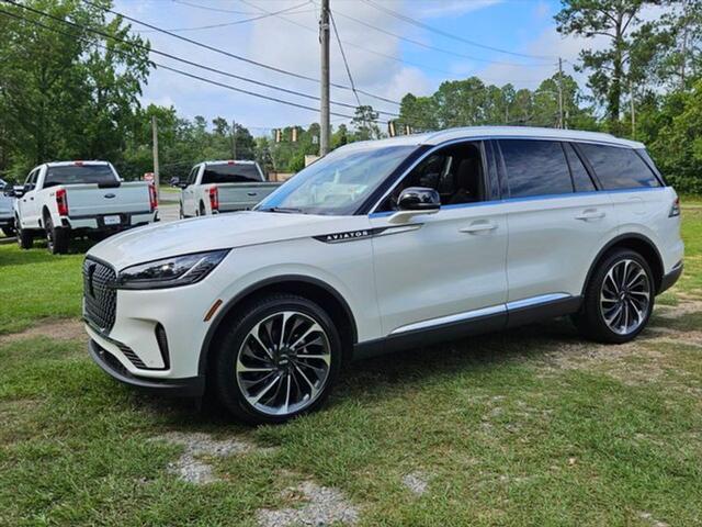used 2025 Lincoln Aviator car, priced at $69,850