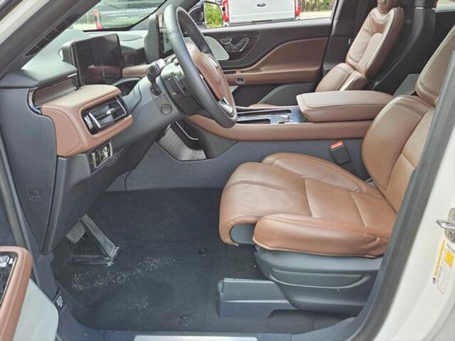 used 2025 Lincoln Aviator car, priced at $69,850