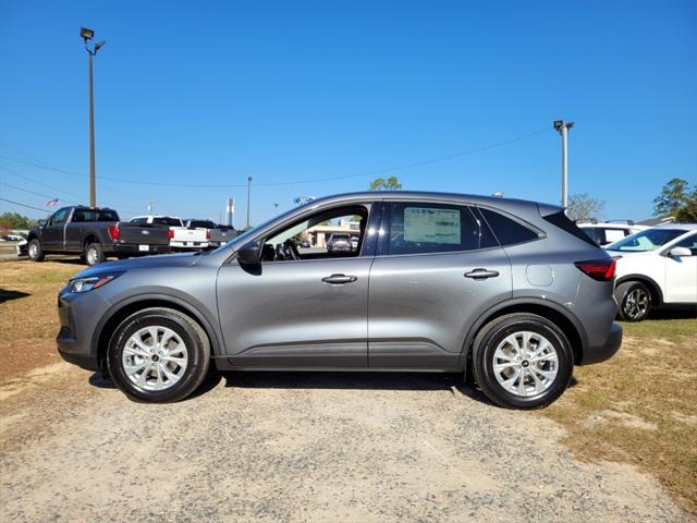 new 2025 Ford Escape car, priced at $29,995